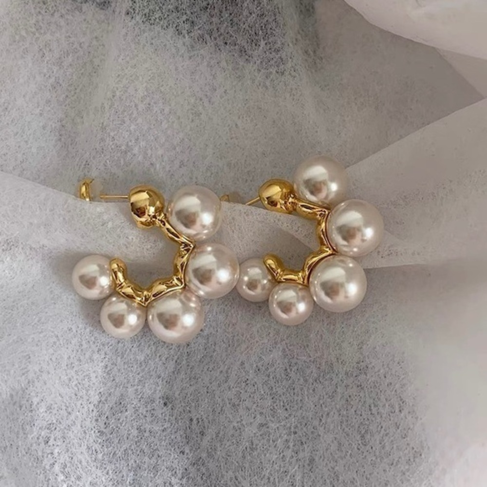 - 18K GP Pearl C-hoop  Earrings